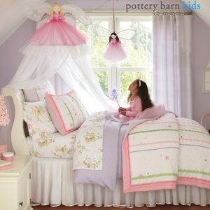 Pottery Barn Kids Rainbow Ribbon Floral Comforter